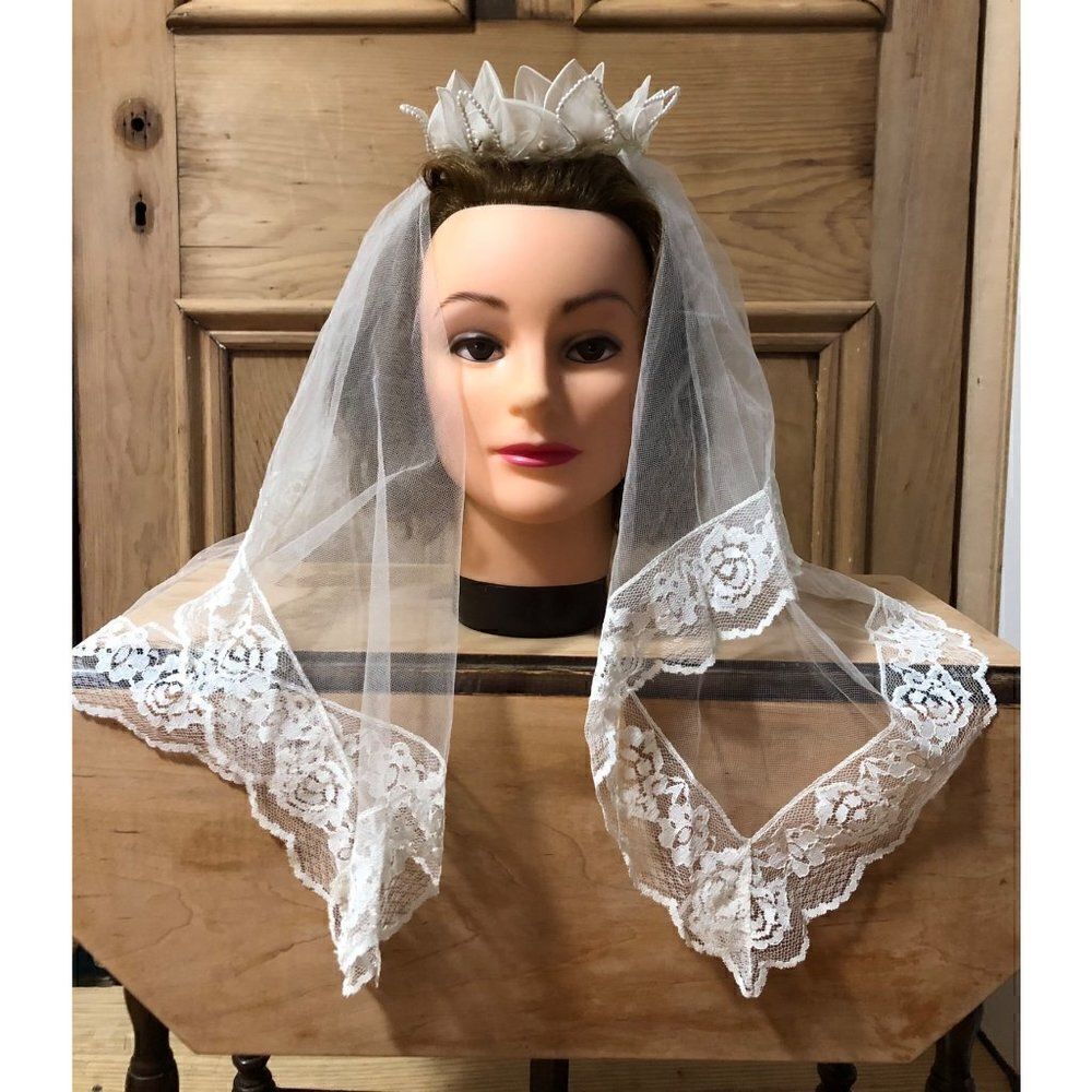 Womens Wedding Bridal Veil 2 Tiers Lace White Vintage